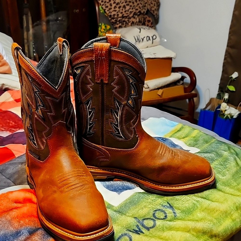 Dan post mens boots